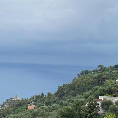 “Da Senso” Relax Nel Verde Vista Mare Finale Ligure Bagian luar foto