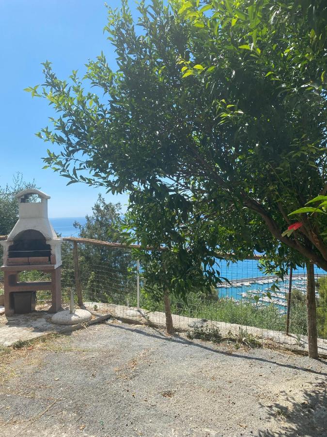 “Da Senso” Relax Nel Verde Vista Mare Finale Ligure Bagian luar foto